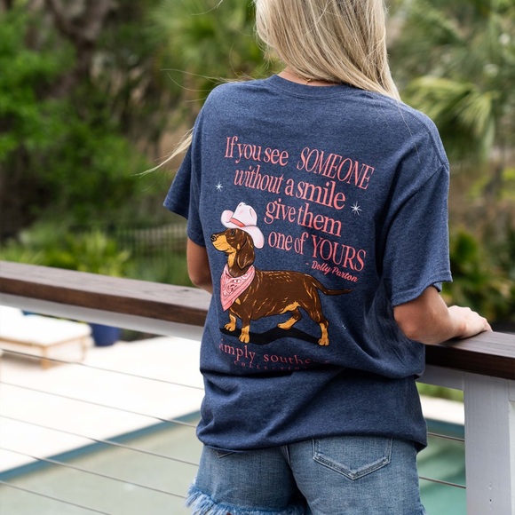Simply Southern Tops - Simply Southern Dolly Parton Weenie Dog YOURS Smile Tee Women’s XL T-shirt NEW